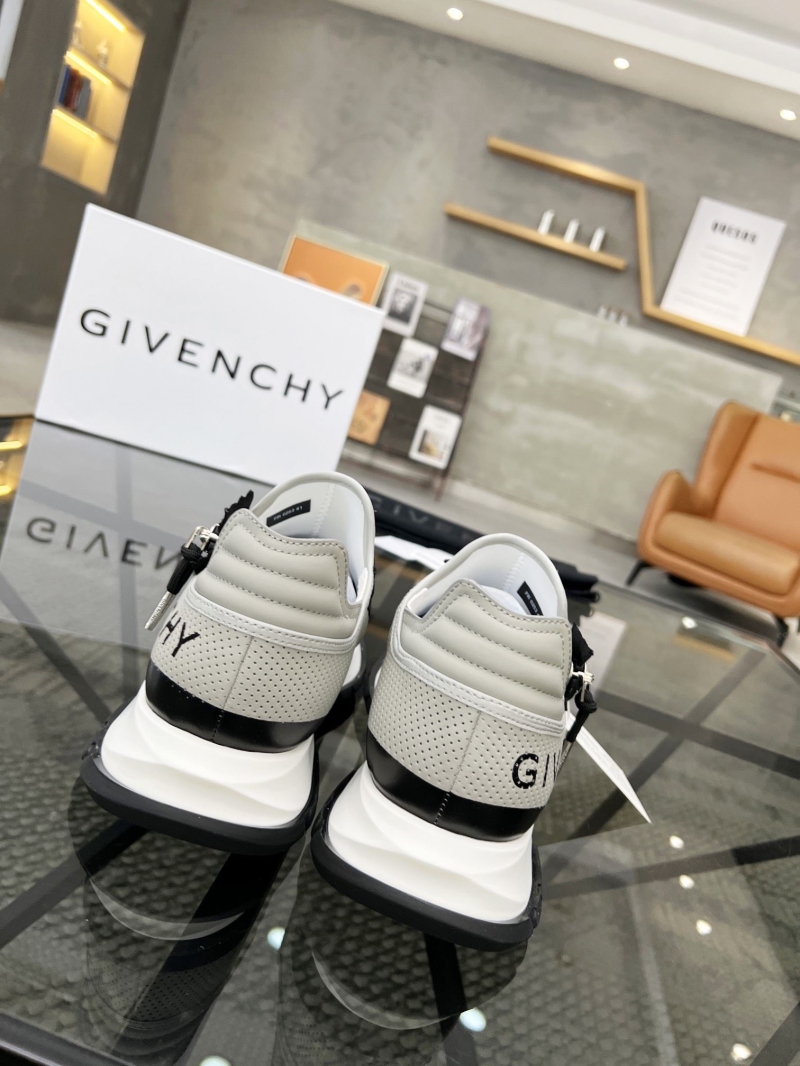 Givenchy Sneakers